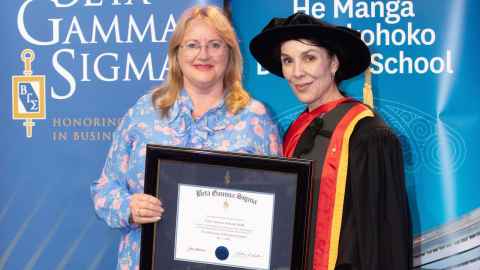 Dame Theresa Gattung with the Interim Dean of the Business School