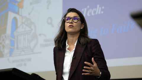 Photo of Professor Alexandra Andhov at her inaugural lecture. 