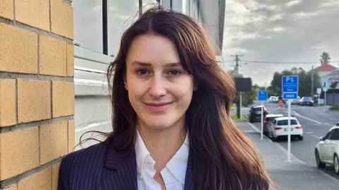 Photo of Sarah Hunter