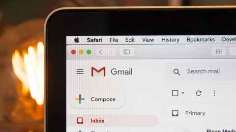 iPad displaying gmail