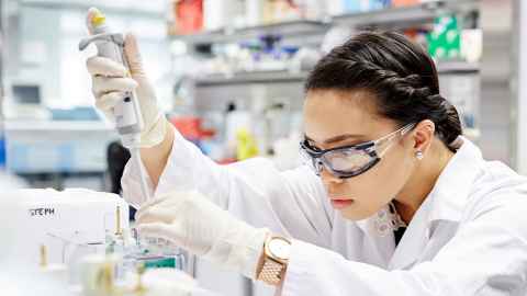 Female Liggins Institute postgraduate student in the laboratory