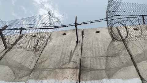 Walls between nations are growing around the world: Hundreds of kilometres of wall separate Israel and Palestine, a small section is pictured.
