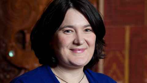 Dr Anneka Anderson