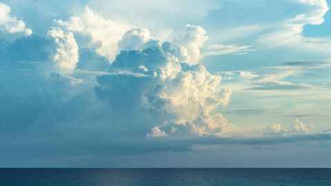 Clouds over the ocean