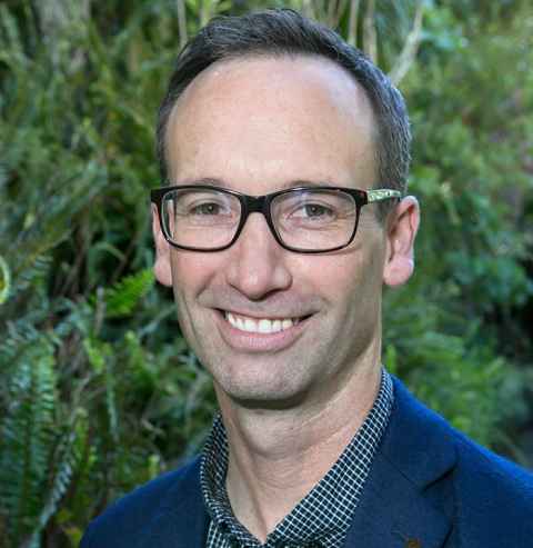 Dr Darren Powell.