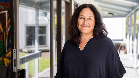 Ihonuku Pro Vice-Chancellor Māori, Te Kawehau Hoskins (Ngāti Hau, Ngāpuhi)