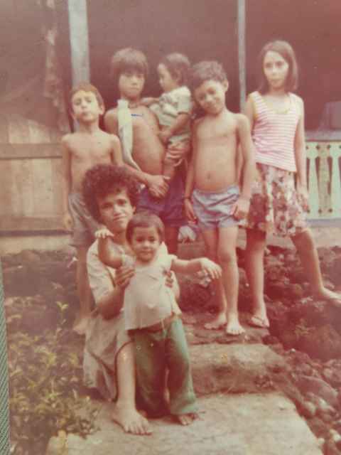 Lama living the Samoa village life 1978 with a sister, cousins and an aunty.