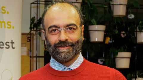 Dr Hamid Abbasi.
