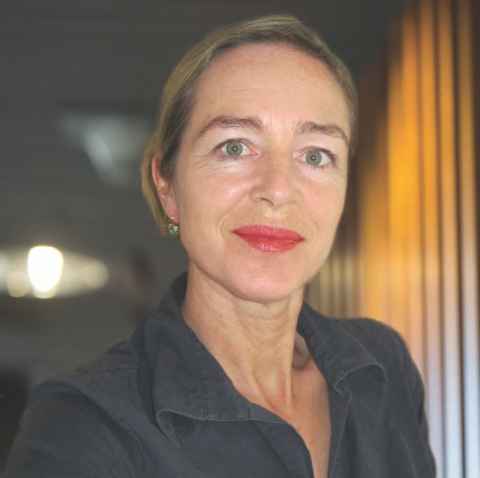Professor Julia Tolmie.