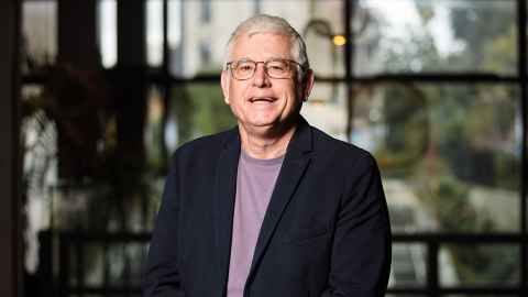Professor Mike Dragunow head and shoulders.