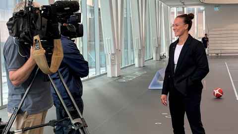Dame Lisa Carrington in Hiwa announcing becoming a co-owner of Kāhu women's basketball team to TVNZ.