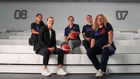 Dame Lisa Carrington, Jo Caird, GM of BNZ Kāhu basketball, and Jody Cameron, coach with two Kahu players, at Hiwa.
