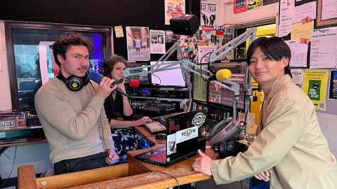Riku, Milly, Tuva'a in the bFM studio with mics, turntables etc