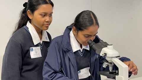 Mt Albert Grammar School students Azmara Mahil and Avni Sonawwane discover the intricacies of the brain at the Brain Bee.