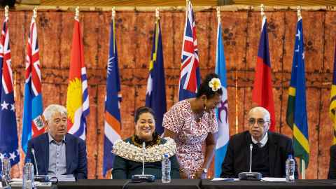 Image of Governor General Dame Cindy Kiro (centre) with USP Council Deputy Pro-Chancellor and Government of New Zealand Representative, Professor Pat Walsh (left) and USP Pro-Chancellor and Chair of Council, Mr Siosiua Tuitalukua Tupou Utoikamanu. Photo Chris Loufte