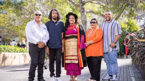 Image of Linda Palavi and her family