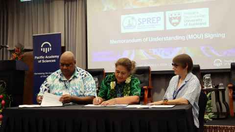 Image of Sefanaia Nawadra, Jemaima Tiatia-Siau and JR Rowland