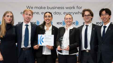 Coaches Anabelle Kay (left) and Jimin Seo (right) with their team.