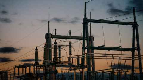 Achieving 100 percent renewable electricity generation will depend on a mix of technologies.