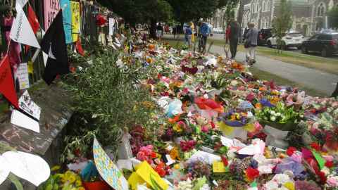 A carpet of floral tributes in Christchurch after the mosque shootings of 15 March 2019.  Photo: Wikimedia Commons