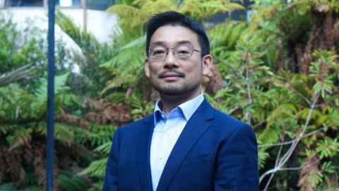 Associate Professor Wei-Qin Zhuang is working on ways to reduce nitrate levels in fresh water. Photo: William Chea. 