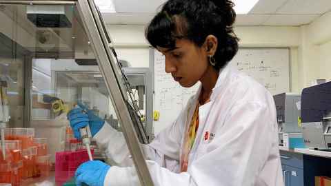 Macquarie PhD student Aashi Parikh analysed the samples.