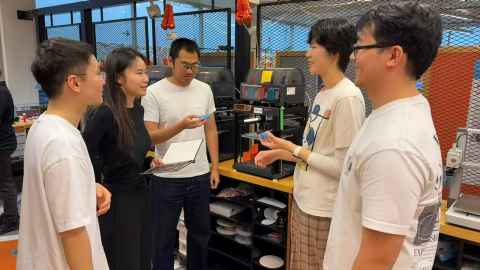 Jianhua Wu, Wenyue Ruan, Zheru (William) Si, Yuge Liu and Yuhang Sui are exploring a new approach to targeted nasal drug delivery. 
