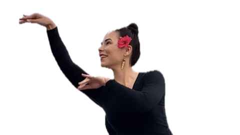 Image of Teuila Hughes dancing the siva