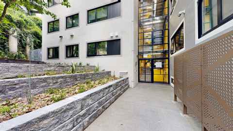 Entrance of University Hall Apartments