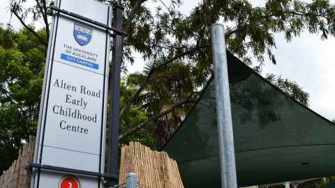 The University of Auckland City Campus Alten Road Early Childhood Centre street sign