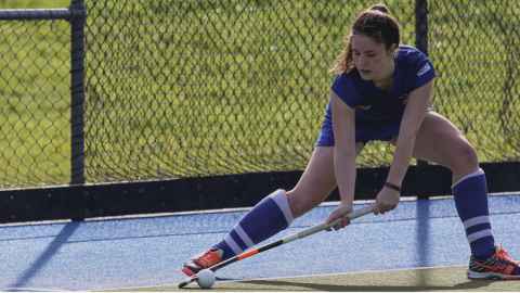 student-at-hockey-club