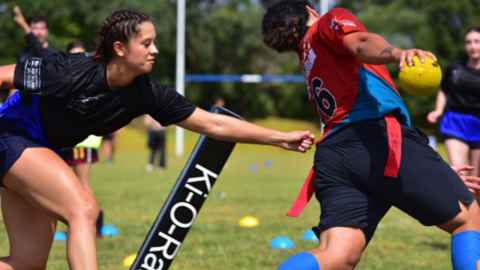Students playing Ki-o-rahi