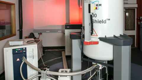 NMR Spectrometer Bruker Neo 600
