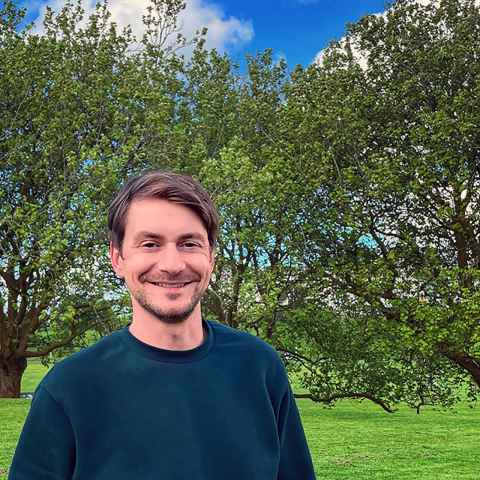 Florian Pichlmueller: Research Fellow Rep; Parenting network