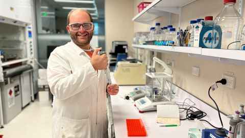 Dr Matthew Sullivan, School of Biological Sciences