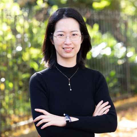 Ying Shen