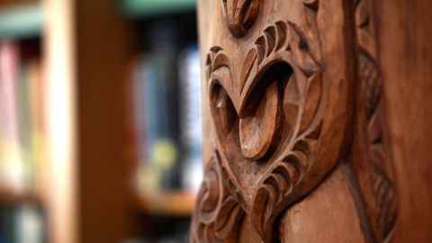 Māori carving indoors