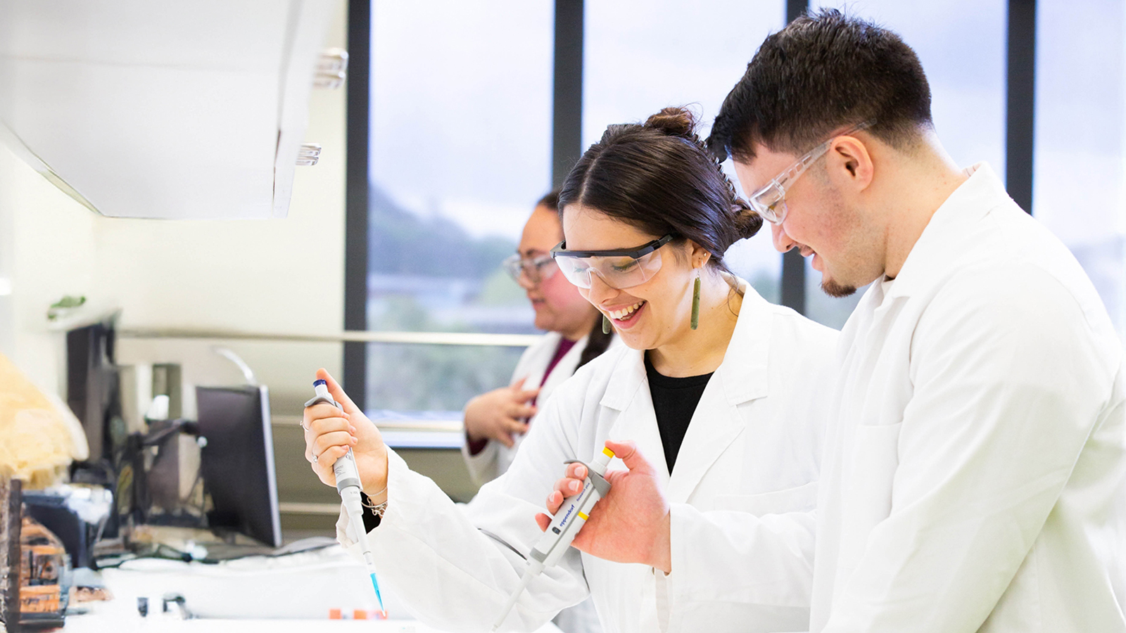 Group of students in a laboratory.